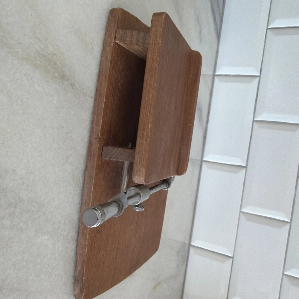 Vintage scandinavian Teakwood cheese cutter OLA0051‎